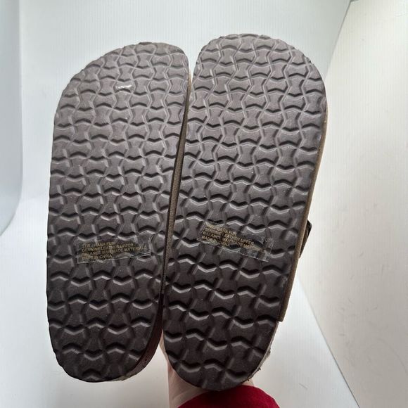 CUSHIONAIRE Women's Cork Footbed Clog with Genuine Leather Upper, Faux Fur Linin - Picture 5 of 7